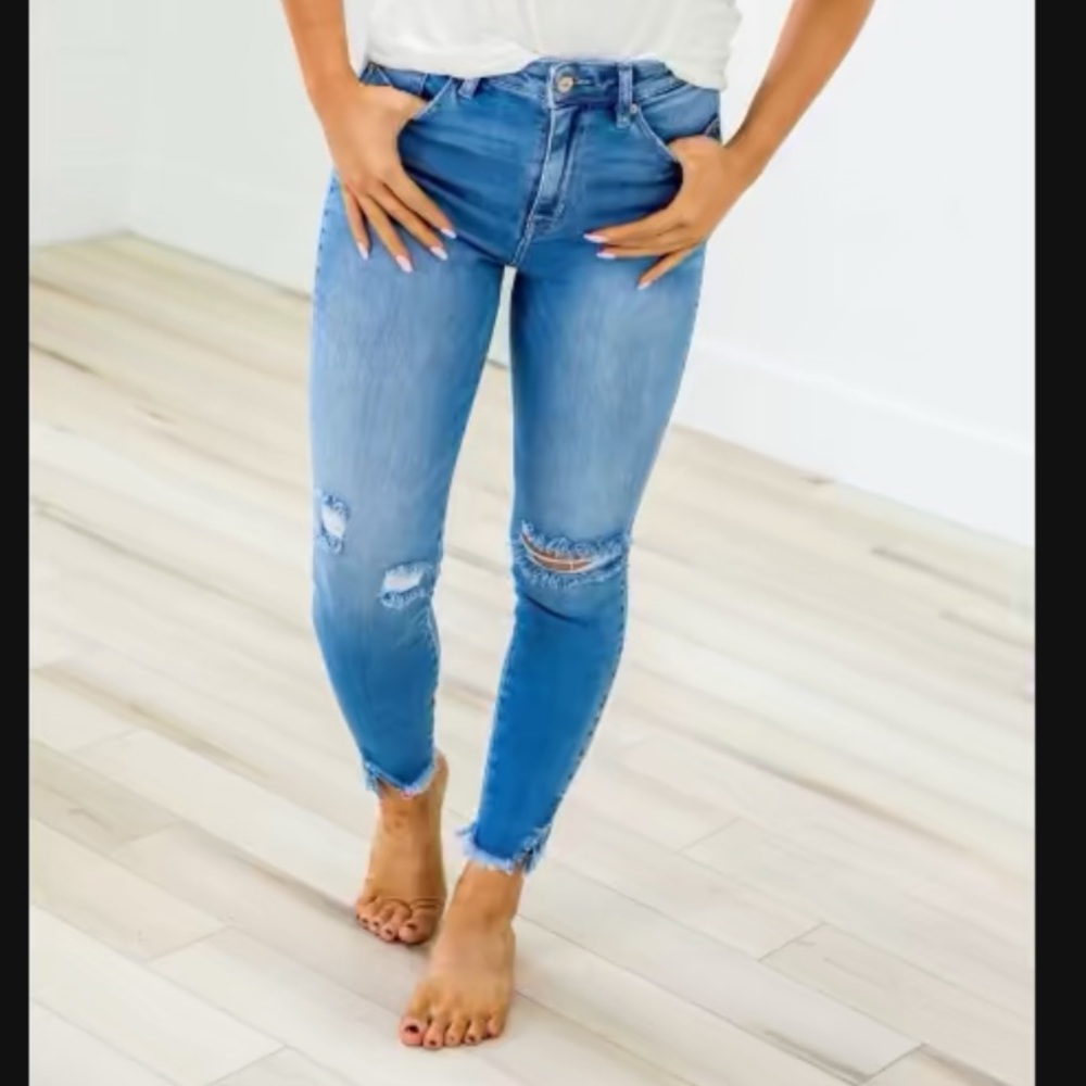KANCAN • Jeans